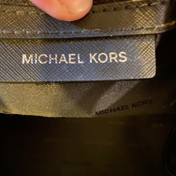 MICHAEL KOHRS HANDBAG & WALLET - Picture 15 of 16